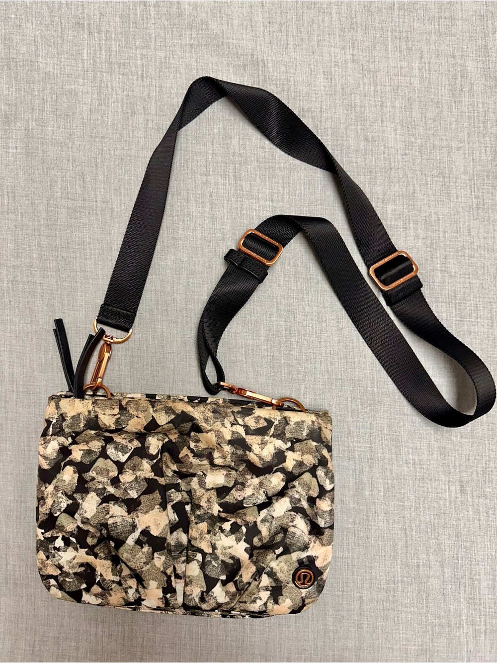 Lululemon Hip To Be Free Crossbody Bag Mystic Jungle Camo Rose Gold Hardware